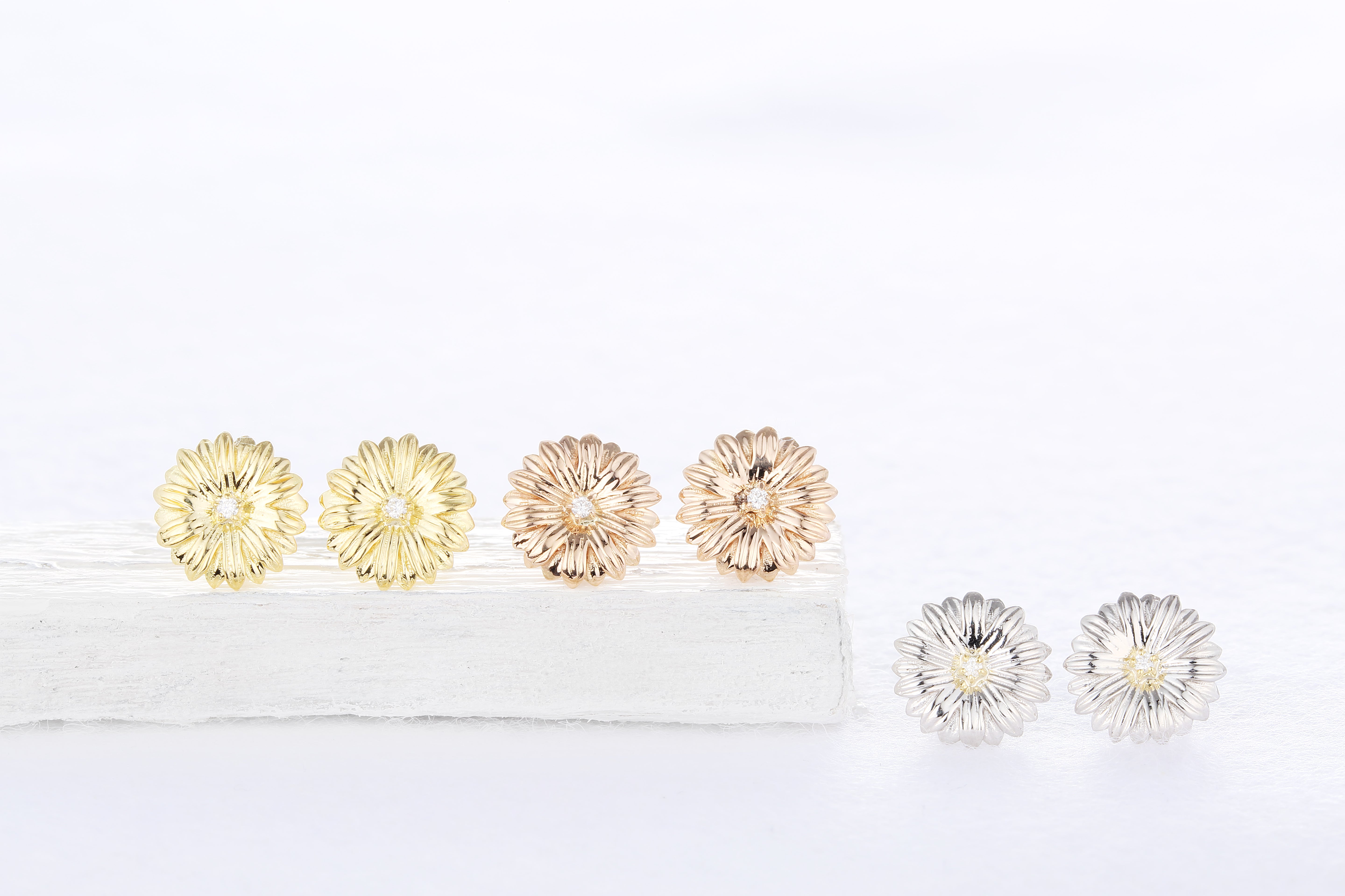Marguerite / マーガレット ディアマンピアス