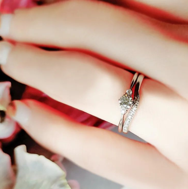 Tulip / チューリップ エンゲージリング【BOU/D07W】